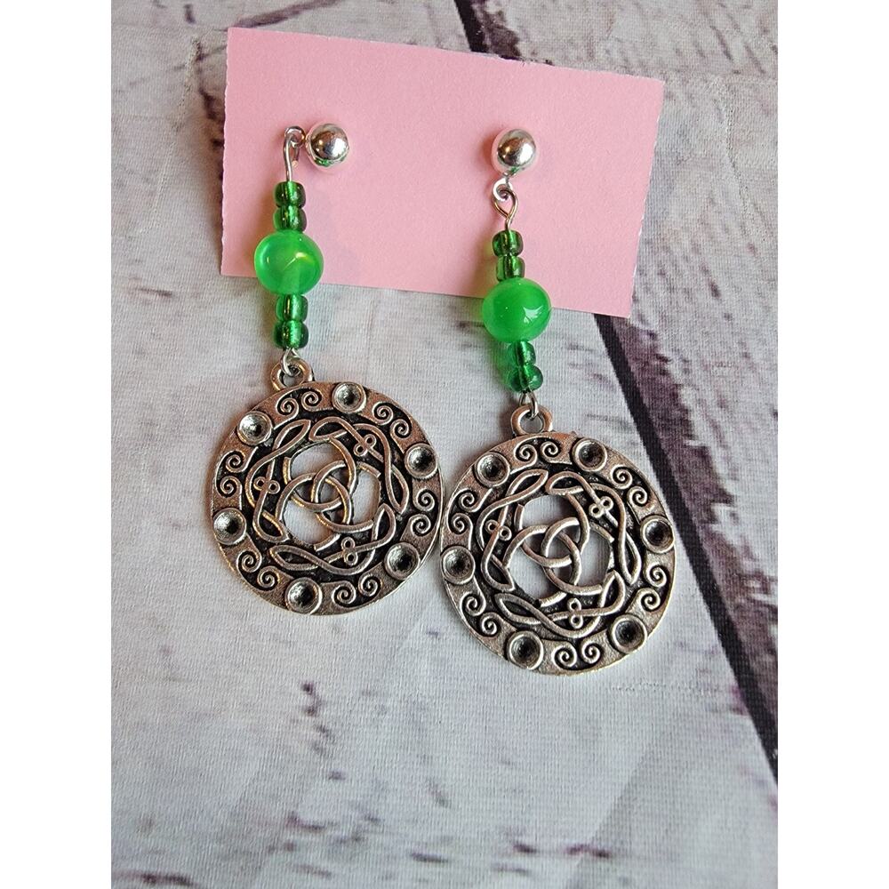 Celtic Knot Dangle Earrings Green Beaded Boho Tribal Style Silver Tone Jewelry